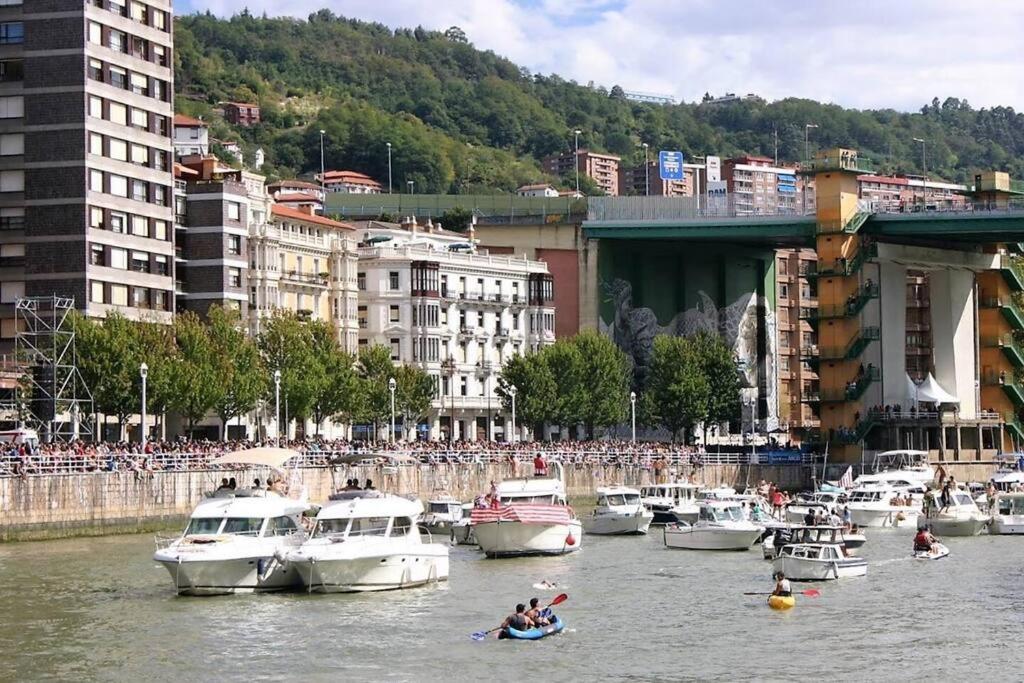 Appartamento Vt En La Ribera De Bilbao Esterno foto