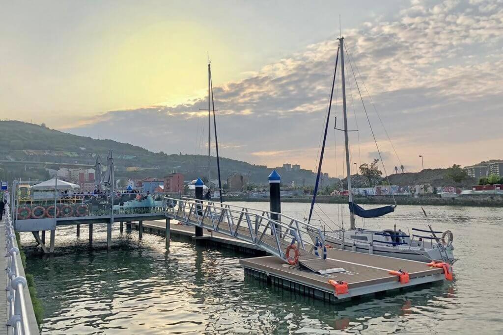 Appartamento Vt En La Ribera De Bilbao Esterno foto