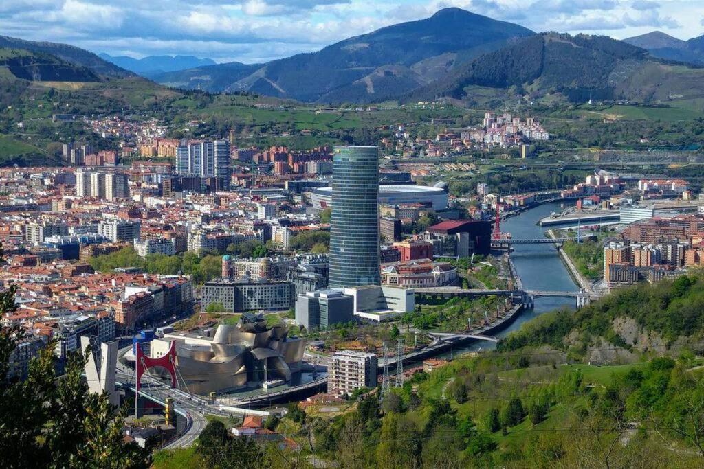 Appartamento Vt En La Ribera De Bilbao Esterno foto