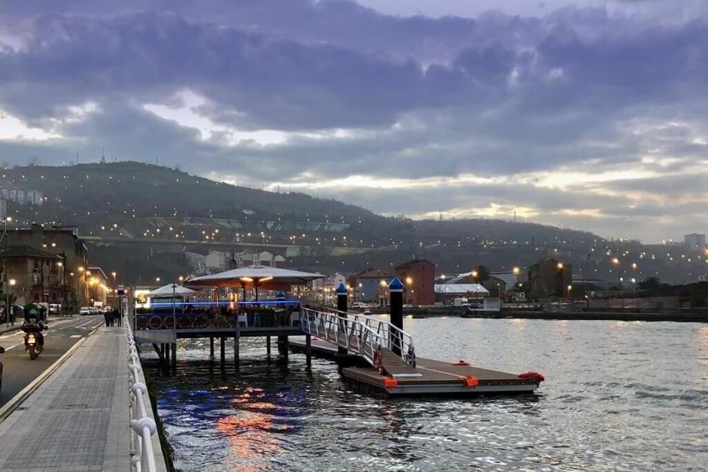Appartamento Vt En La Ribera De Bilbao Esterno foto